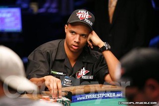 A picture of Phil Ivey at the WSOP poker table