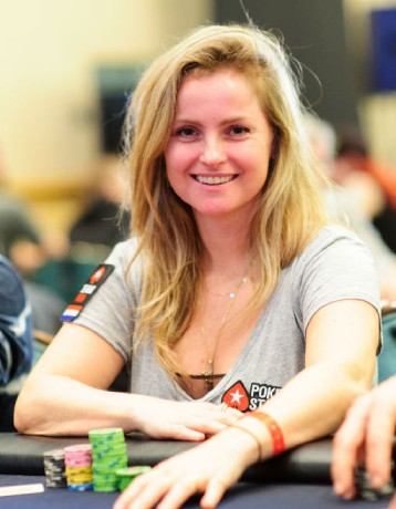 Picture of Fatima Moreira de Melo, women in poker