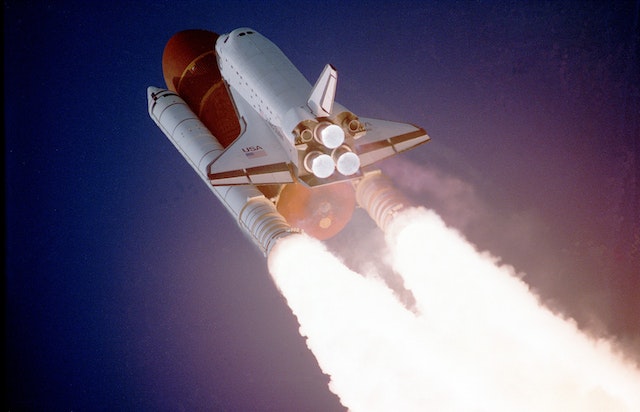 A picture of a space shuttle representing a poker hand - Aces